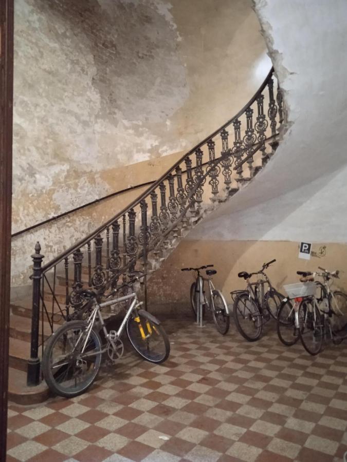 Classical Budapest Apartment In The Old Pest 外观 照片