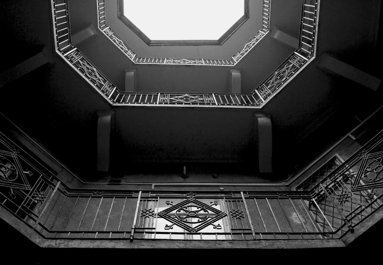 Classical Budapest Apartment In The Old Pest 外观 照片